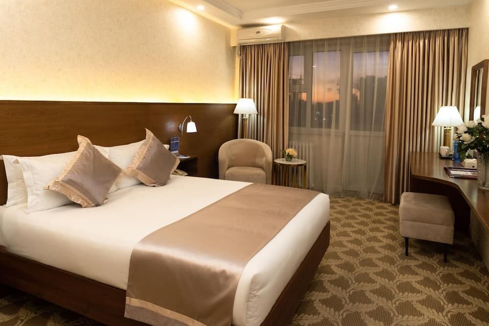 بايانغول هوتل