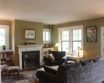 The Brown Street Inn - Iowa City - Huiskamer