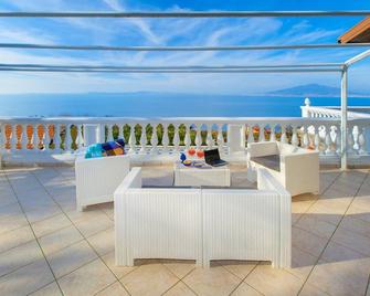 Estate4home - Villa Luisa Jacuzzi and Pool - Massa Lubrense - Balcony