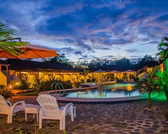 Panglao Homes Resort And Villas - Panglao - Pool