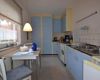 Vacation apartment Holtz - apartment/apartment, bathroom, WC, 1 bedroom - Mölln - Küche