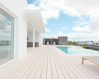 Villa Ainé Luxury Villa - Puerto Calero - Piscina