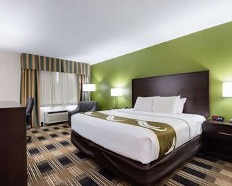 Quality Inn Oneonta Cooperstown Area - Oneonta - Bedroom