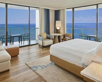 هيلتون فيليج هاوايان ويكيكي بيتش ريزورت - هونولولو - غرفة نوم