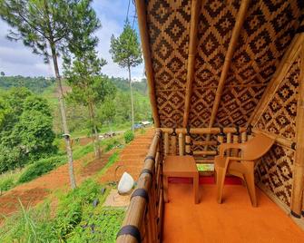 Ciwidey Jungle Villa - Bandung - Patio