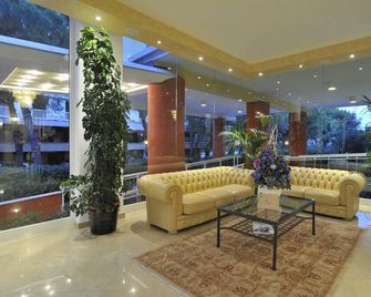 Hotel Bembo - Bibione - לובי