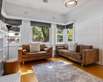 Bendigo Signature Accommodation on Hargreaves - Bendigo
