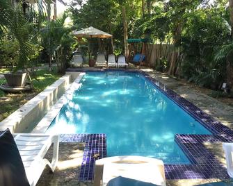 莫萊克別墅飯店 - 蘭卡威 - 游泳池