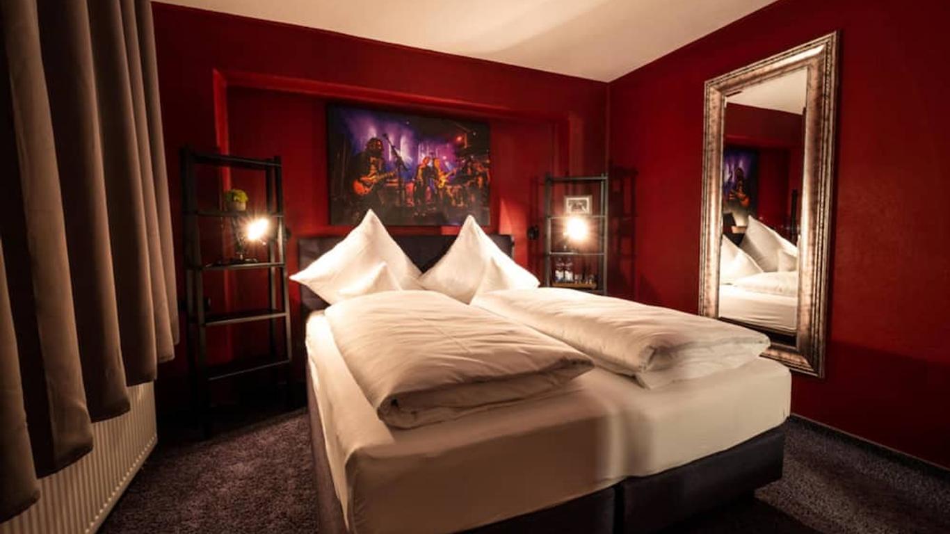 Engel Hotel + Diner