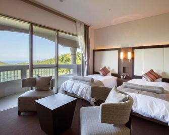 Izumigo Hotel Altia Toba - Toba