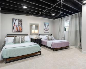 Getaway at Harpers Dairy! - Bessemer - Bedroom
