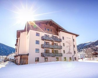 Hotel Bünda Davos - Davos - Building