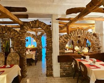 Apartments Atomis Hotel Düsseldorf City - Düsseldorf