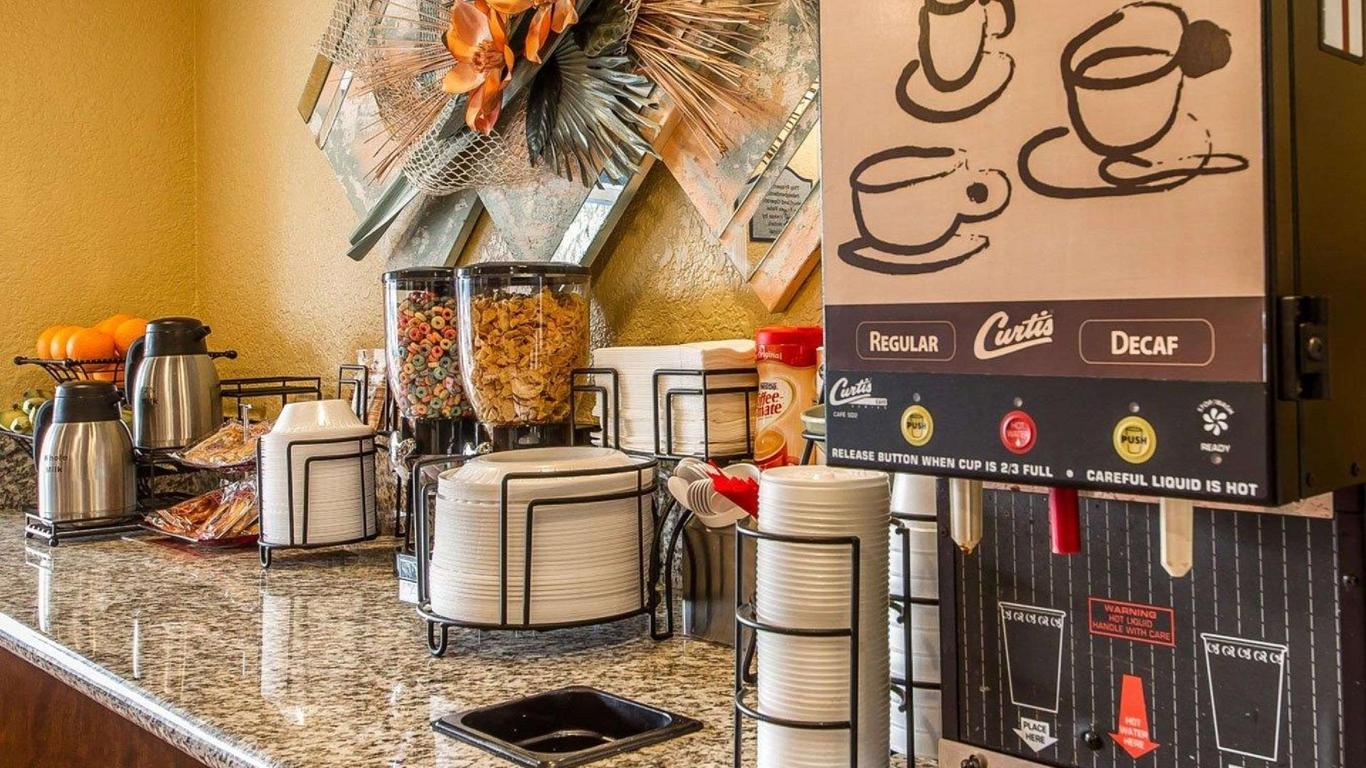 Sycamore Inn Chico University Area