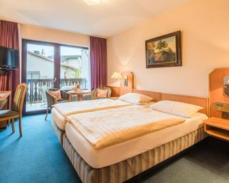 Hotel-Barbarossa-Garni bei Hanau - Rodenbach - Bedroom