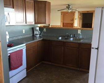 Peaceful Water Front Property - Houghton - Kitchen