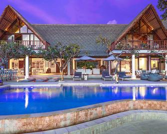 Villa Voyage - Nusa Penida - Pool
