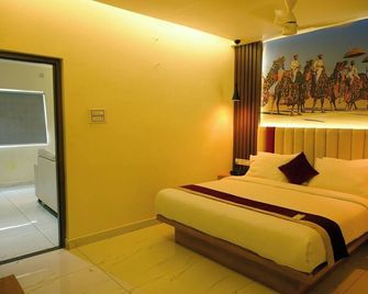 The Butterfly Luxury Serviced Apartments Benz Circle Vijayawada - Віджайавада - Спальня