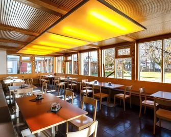 Jugendherberge Garmisch-Partenkirchen - membership required! - Garmisch-Partenkirchen - Restaurante