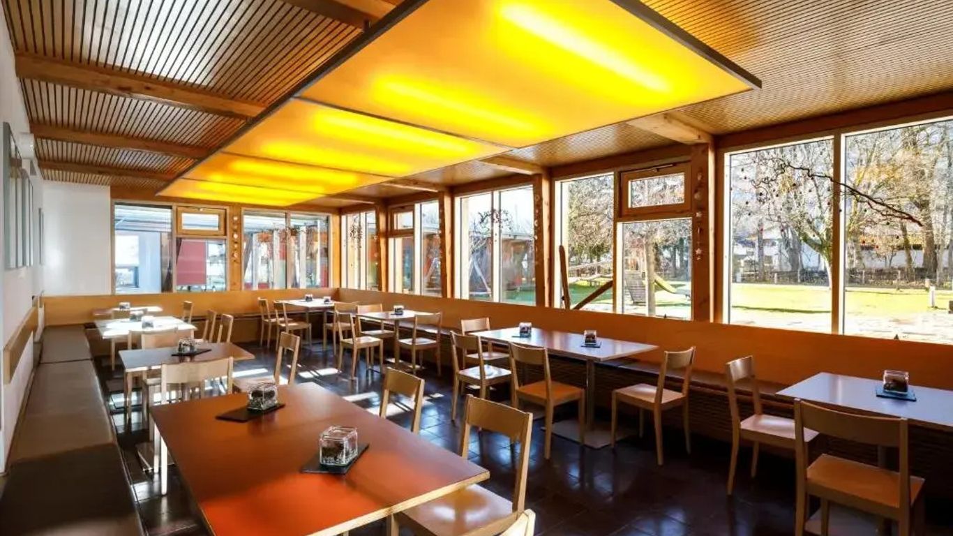 Jugendherberge Garmisch-Partenkirchen - membership required!