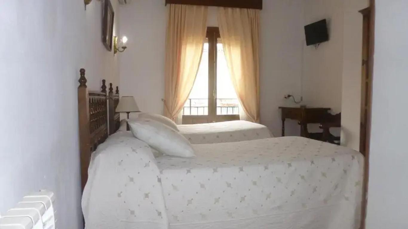 Hostal Cerezo
