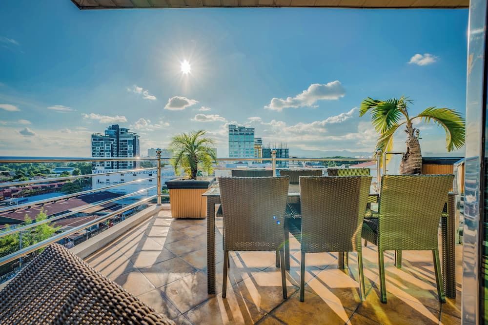 فيلدز بلازا هوتل - انغيليس سيتي - شرفة