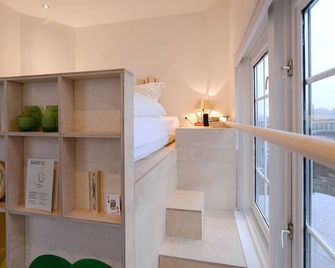 Sweets - Nieuwe Amstelbrug - Amsterdam - Makuuhuone