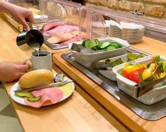 歐洲青年酒店 - 慕尼黑 - 飲食