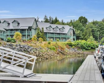 Canadian Princess Lodge & Marina - Ucluelet - Outdoor view