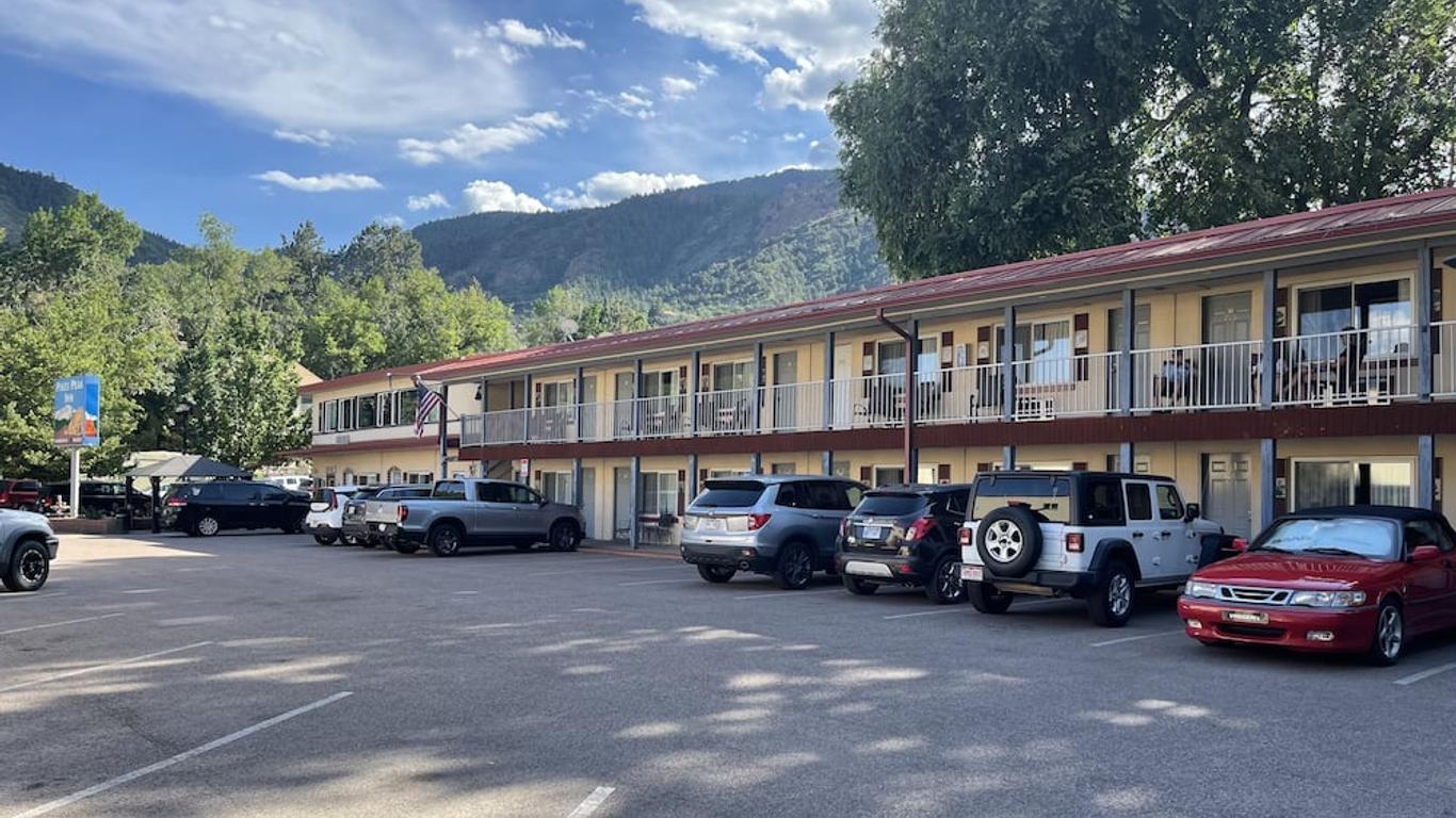 Pikes Peak Inn