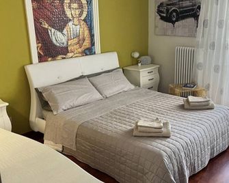Suite Gravina + box auto privato - Gravina in Puglia - Ložnice