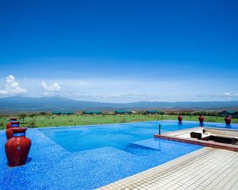 Ngorongoro Oldeani Mountain Lodge - Karatu - Pool