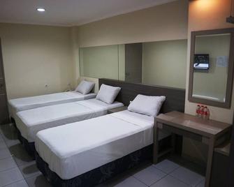 Ethan Hotel Cilincing Plaza - Jakarta - Bedroom