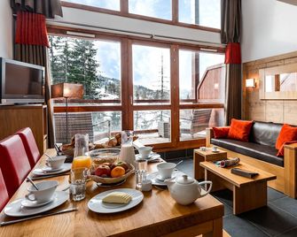 Lagrange Vacances Le Roc Belle Face - Bourg-Saint-Maurice - Dining room