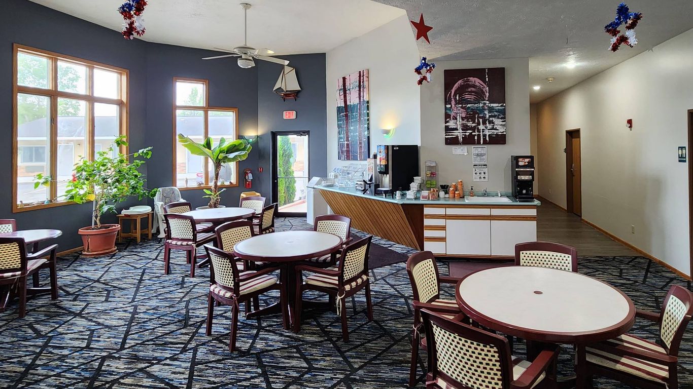 Econo Lodge Lakeshore