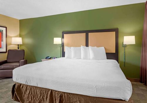 Extended Stay America Suites - Houston - Galleria - Uptown from $61. Houston  Hotel Deals & Reviews - KAYAK