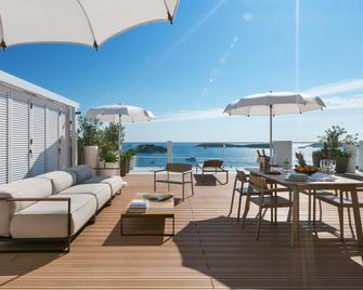 Amfora Hvar Grand Beach Resort - Hvar - פטיו