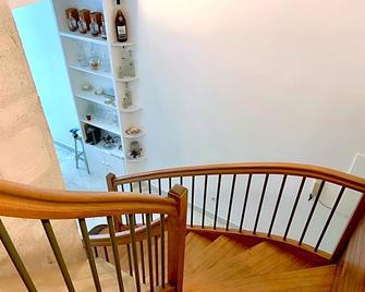 Tang Home-Bordeaux Hyper Centre - Bordeaux - Escalier