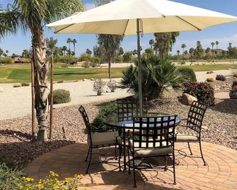 Golfers' Dream Home - on a Double Fairway with Golf Cart Included - Eloy - Патіо