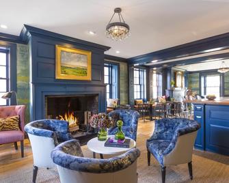 The Merchant - Salem - Лаунж