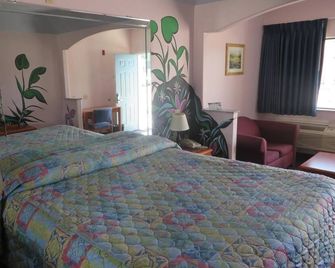 Travelers Inn and Suites Liberty - Liberty - Bedroom