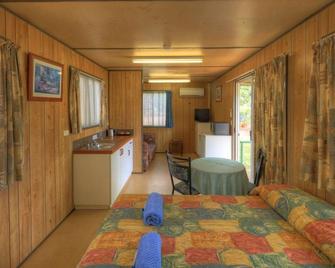 Batchelor Holiday Park - Batchelor