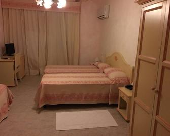 Hotel Monreale - Collinas - Habitación