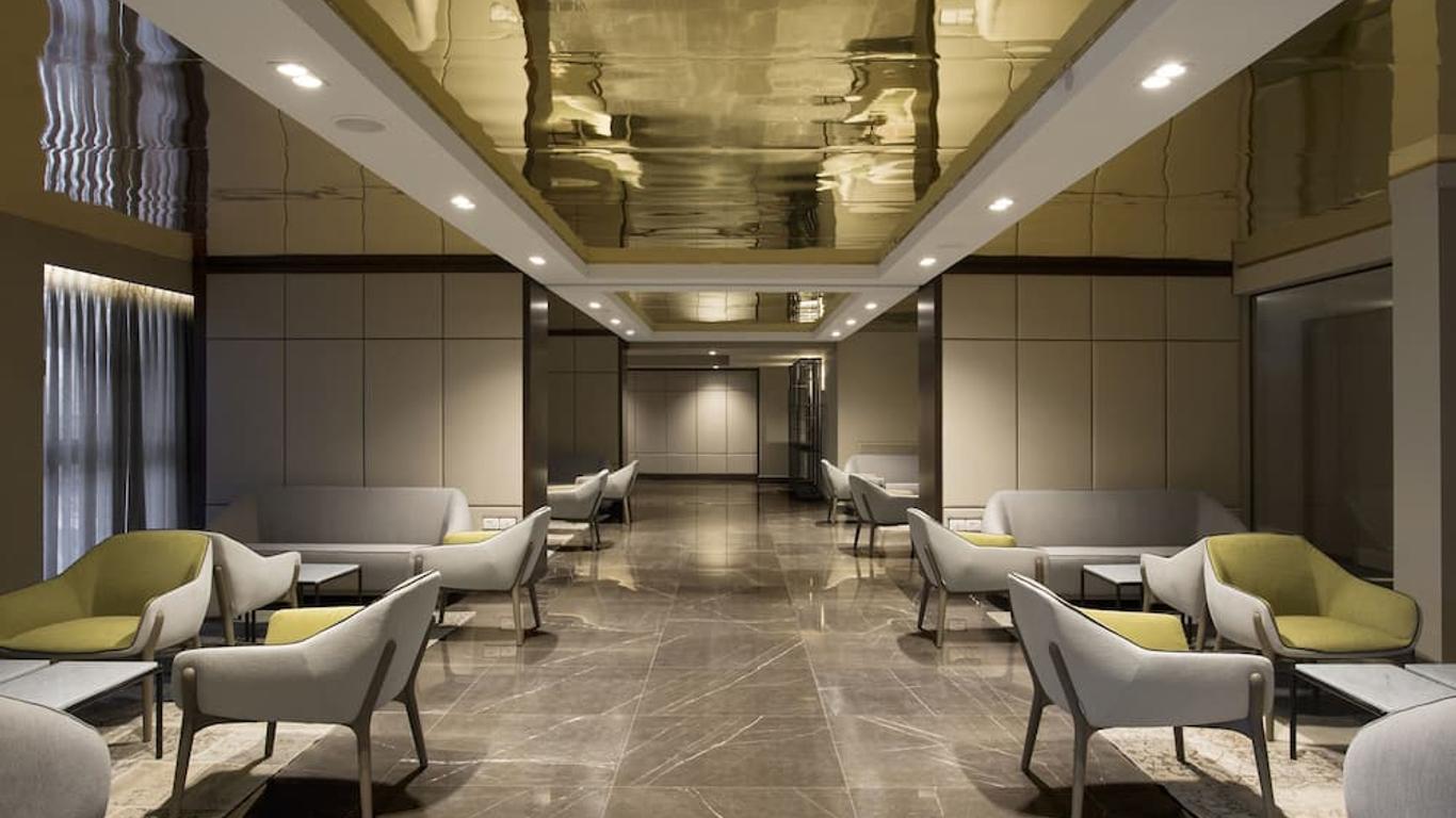 غولدن كراون حيفا