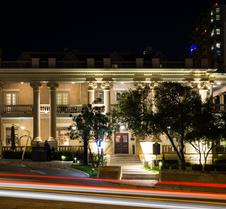 Hotel Ella