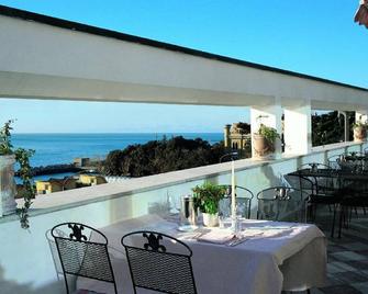 Greif Hotel Maria Theresia - Triëst - Balkon