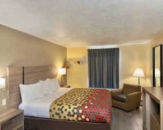 Econo Lodge Lansing - Leavenworth - Lansing - Phòng ngủ