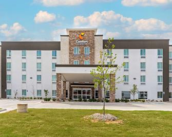 Comfort Inn And Suites Euless Dfw West - Euless - Building