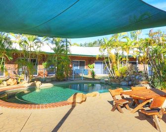 Charters Towers Heritage Lodge Motel - Charters Towers - Zwembad
