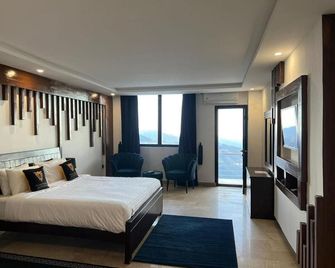Buland Heights Murree - Murree - Edificio